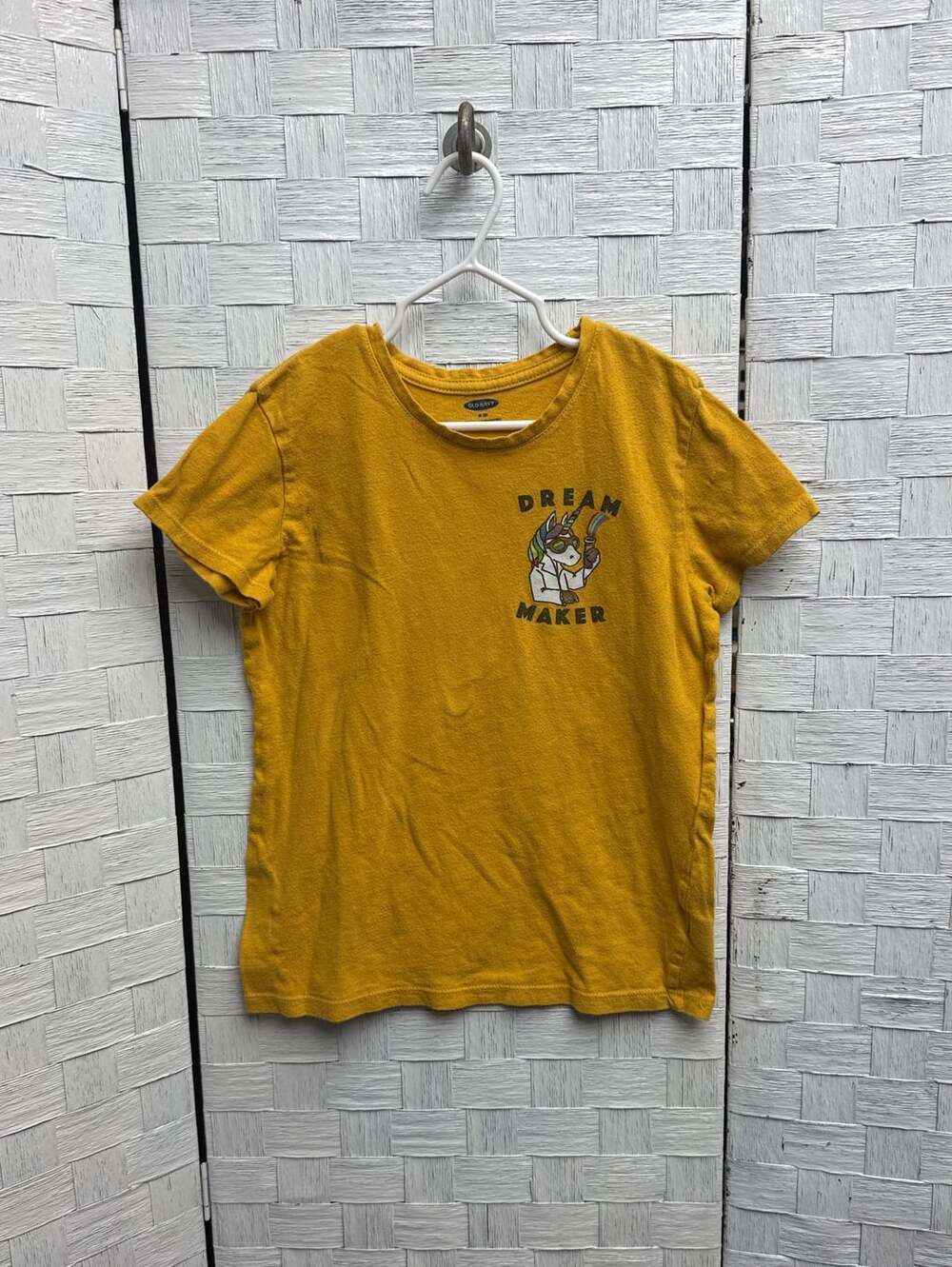 Old Navy Dream Maker Graphic T-Shirt Size M Kids